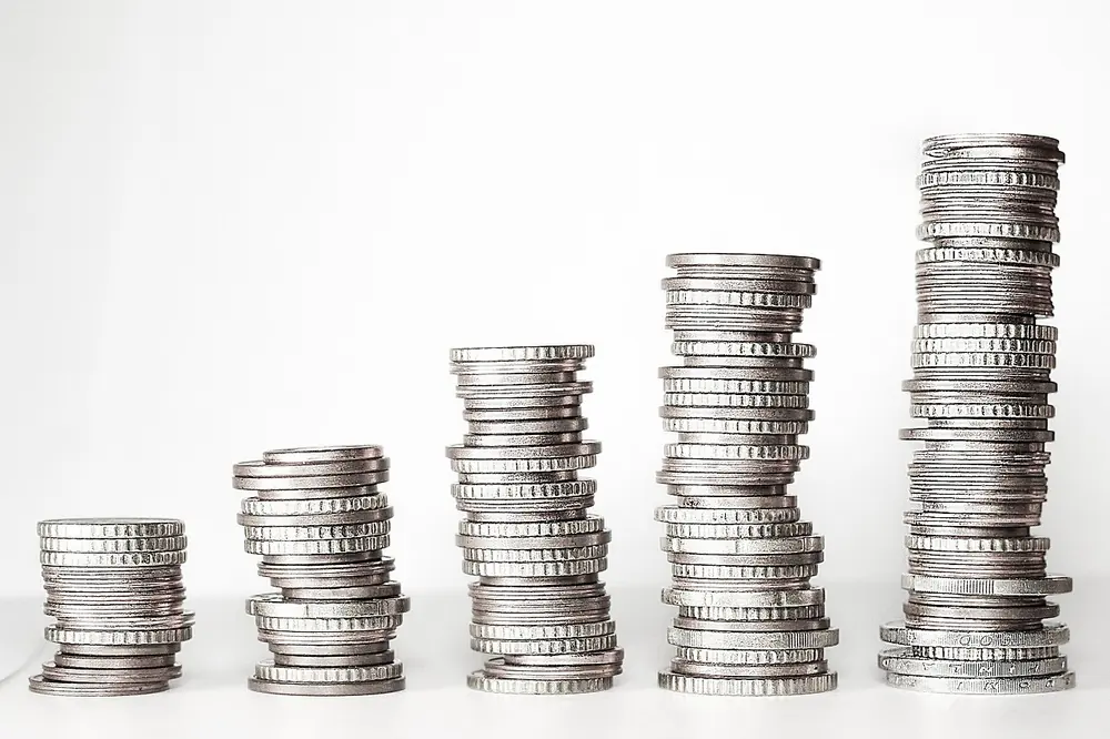 affiliate disclosure - stacked coins