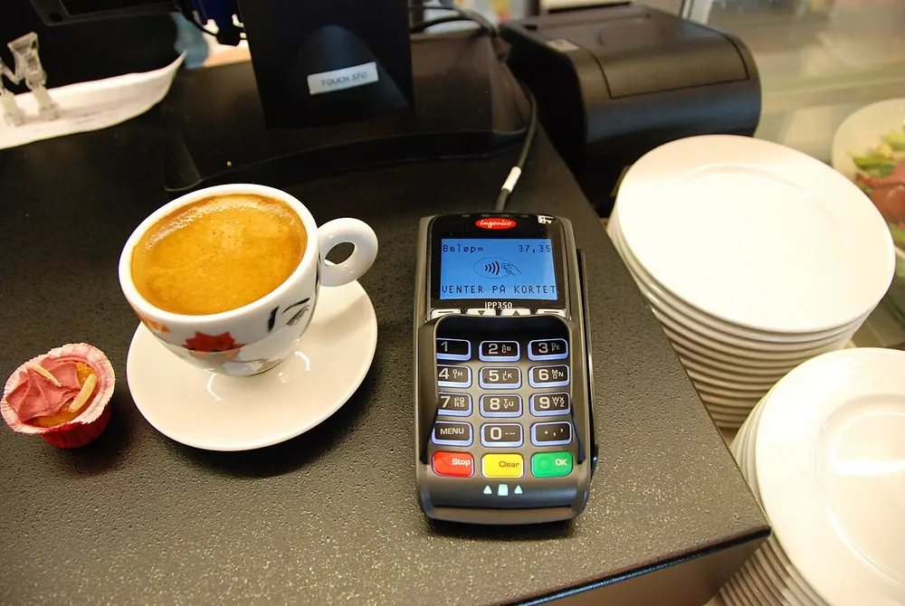 about BetNaijaHub - paying with a phone