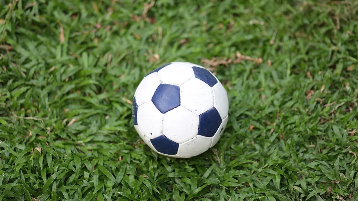 half time full time betting strategy - football on a pitch