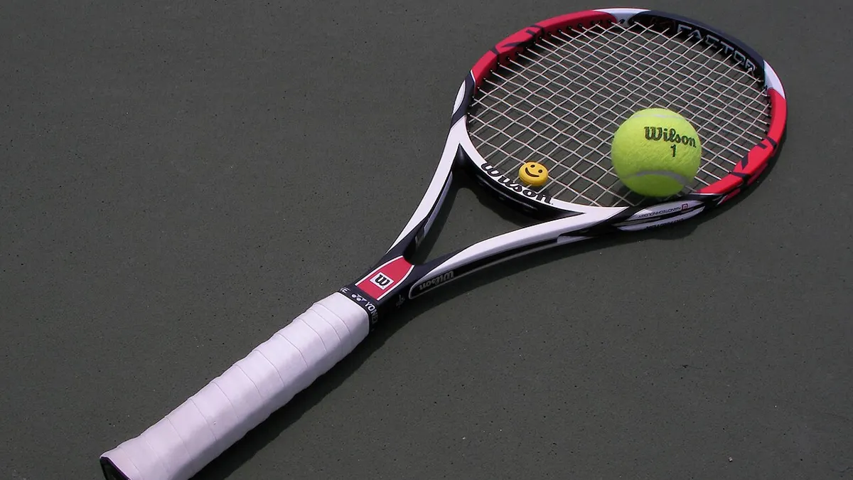 how to bet on tennis in nigeria - tennis racket and balls